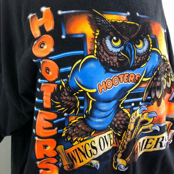 Vintage Hooters T-shirt XL Dallas Texas Black USA - Picture 2 of 8